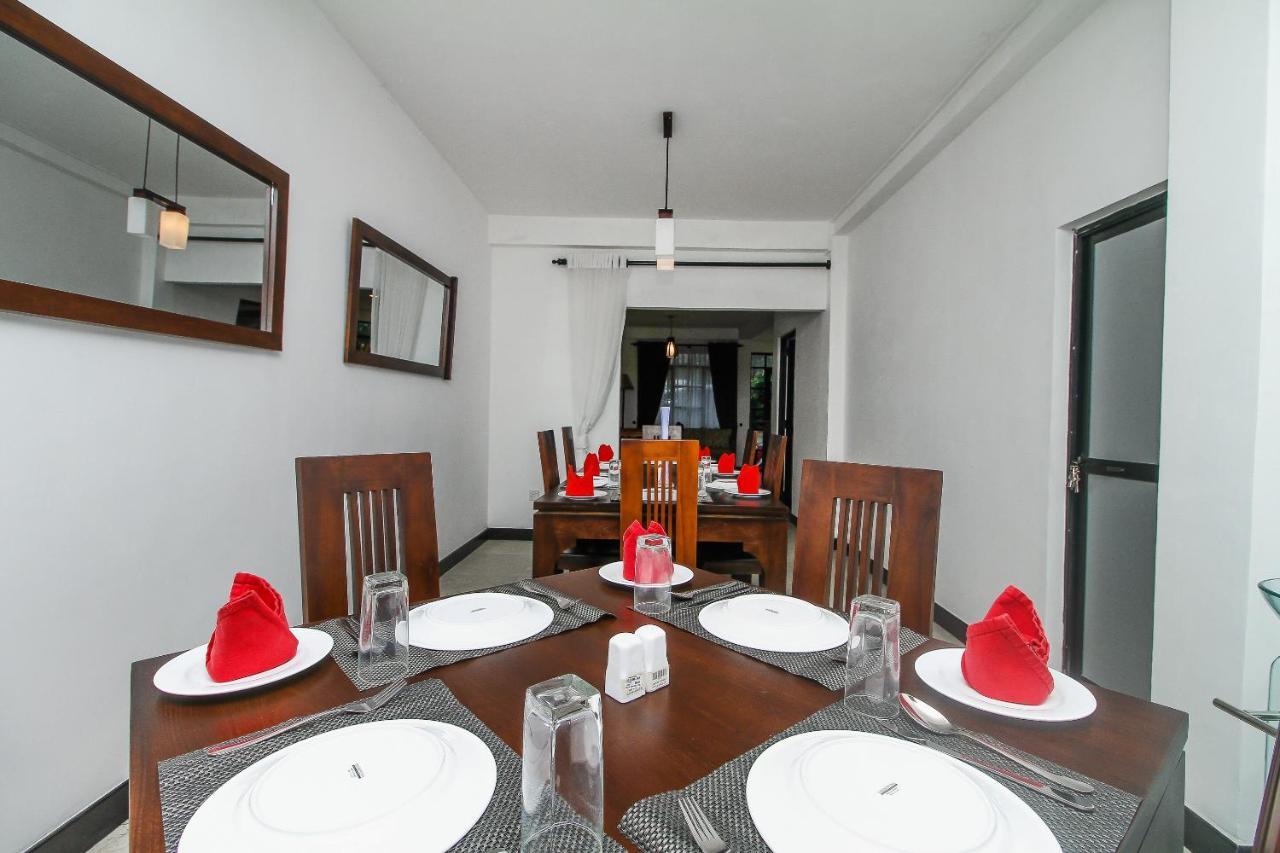 Delphin Hotel Nuwara Eliya Buitenkant foto